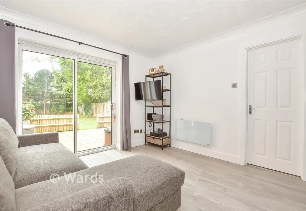 Lounge - London Road, West Kingsdown, Sevenoaks, Kent - Wards of Kent
