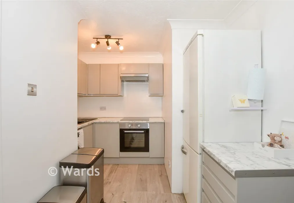 Bedroom - London Road, West Kingsdown, Sevenoaks, Kent - Wards of Kent