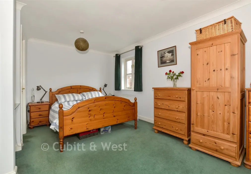 Bedroom 1 - Mill Mead, Ashington, Pulborough, West Sussex - Wards of Kent
