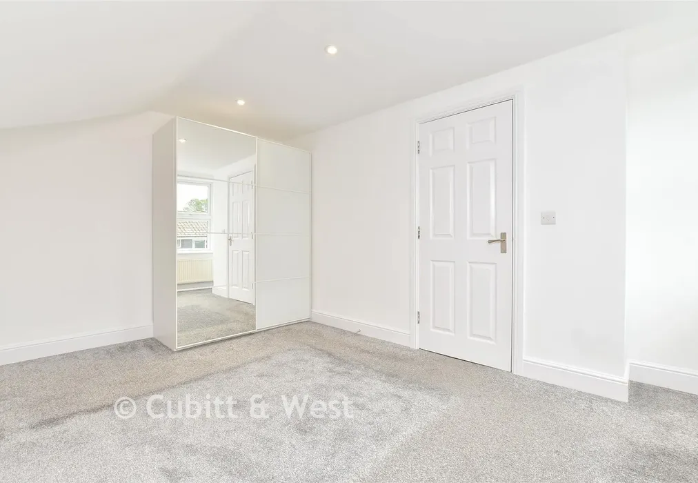 Bedroom - North Street, Carshalton, Surrey - Wards of Kent