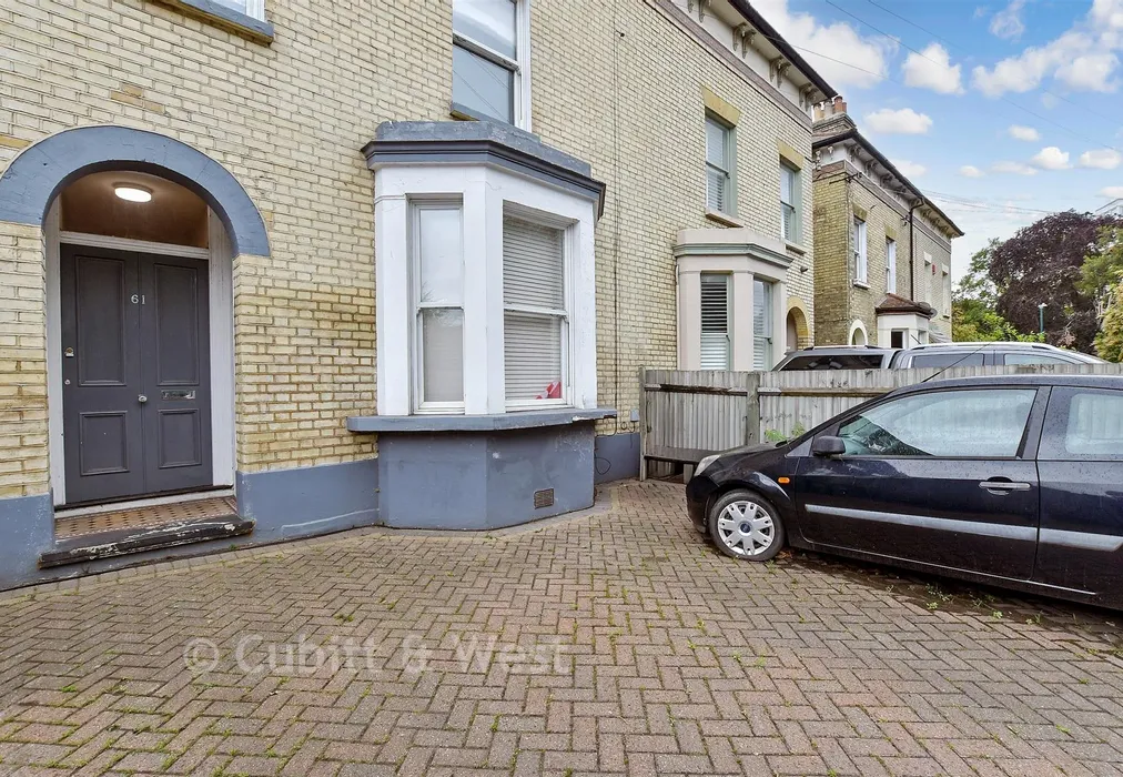 Driveway/Parking - North Street, Carshalton, Surrey - Wards of Kent