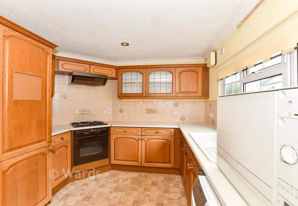 Kitchen - Charing, Ashford, Kent - Wards of Kent