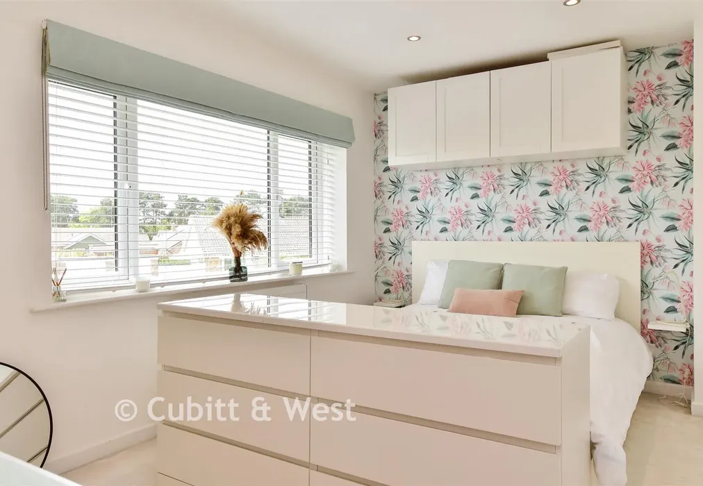 Bedroom 2 - Merton Close, Bognor Regis, West Sussex - Wards of Kent