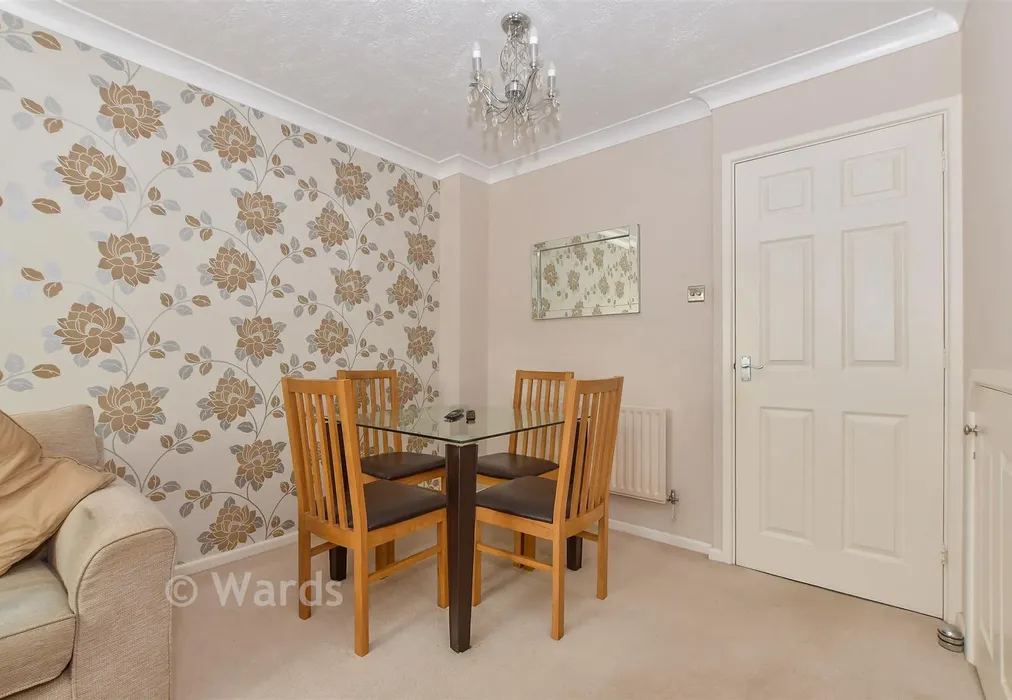 Lounge - Peregrine Close, Hythe, Kent - Wards of Kent