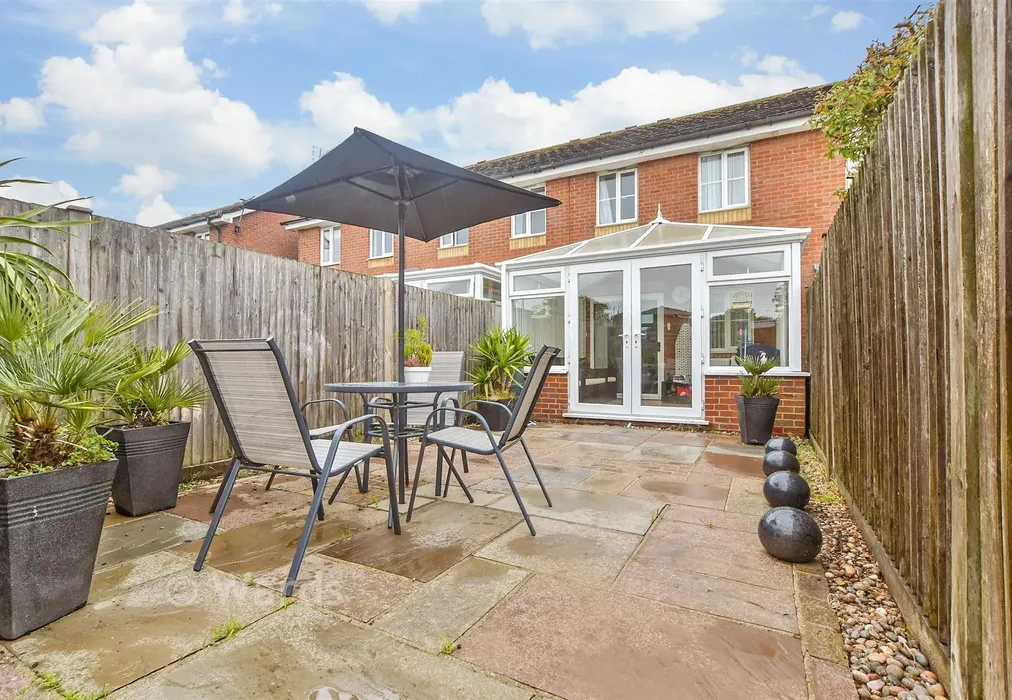 Patio / Decking - Peregrine Close, Hythe, Kent - Wards of Kent