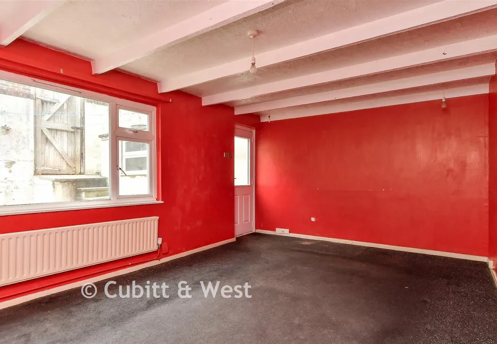 Lounge - Carden Avenue, Patcham, East Sussex - Wards of Kent