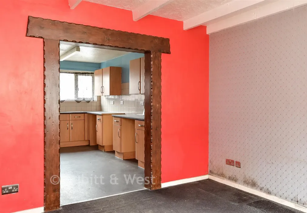 Internal Feature - Carden Avenue, Patcham, East Sussex - Wards of Kent