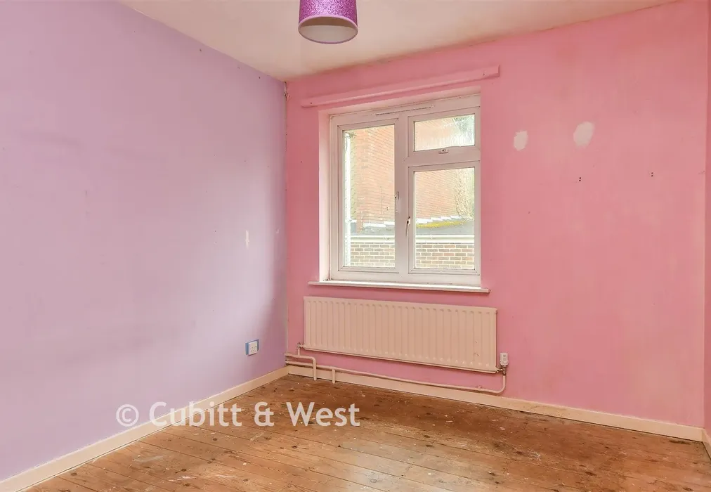 Bedroom 3 - Carden Avenue, Patcham, East Sussex - Wards of Kent