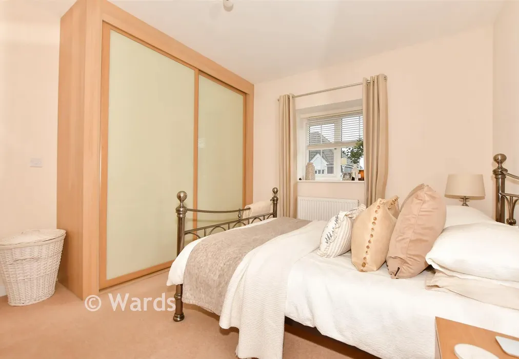 Bedroom 1 - Carter Close, Hawkinge, Folkestone, Kent - Wards of Kent