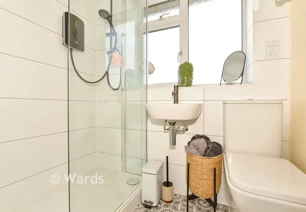 Shower Room - Redoubt Way, Dymchurch, Kent - Wards of Kent