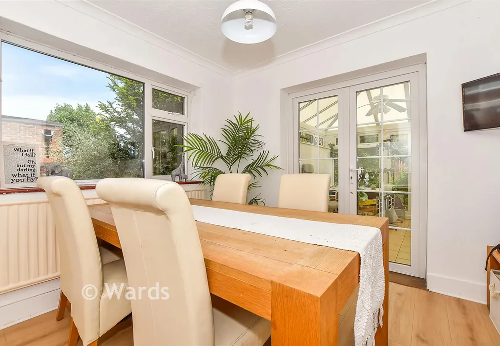 Dining Room - Higham Lane, Tonbridge, Kent - Wards of Kent