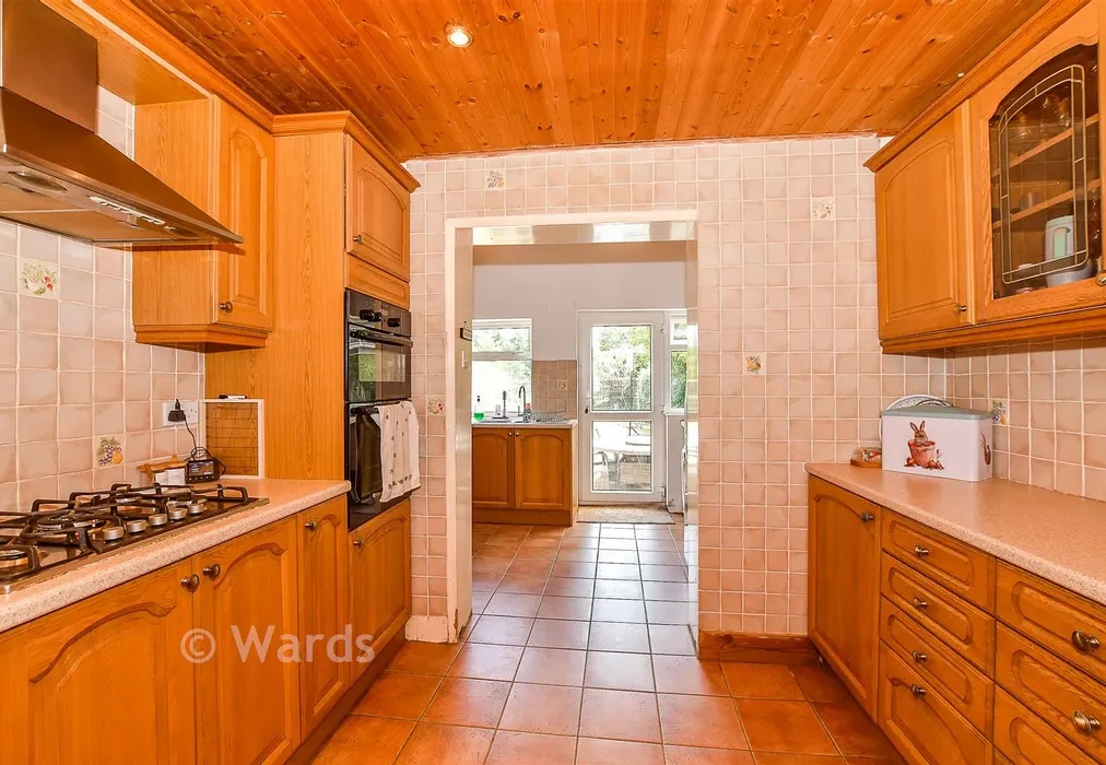 Kitchen/Breakfast Room - Higham Lane, Tonbridge, Kent - Wards of Kent