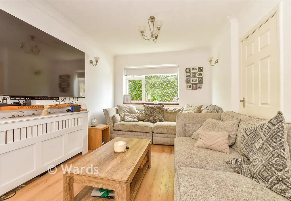 Lounge - Higham Lane, Tonbridge, Kent - Wards of Kent
