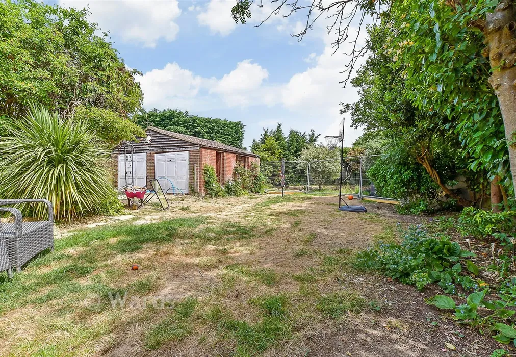 Rear Garden - Higham Lane, Tonbridge, Kent - Wards of Kent