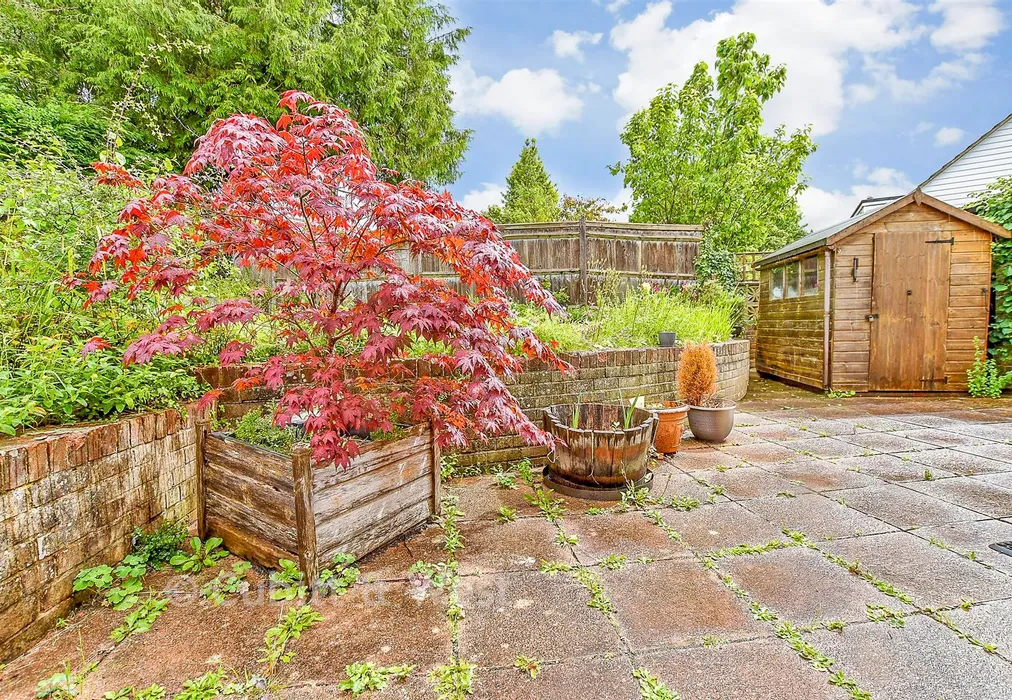Patio / Decking - Olives Meadow, Uckfield, East Sussex - Wards of Kent