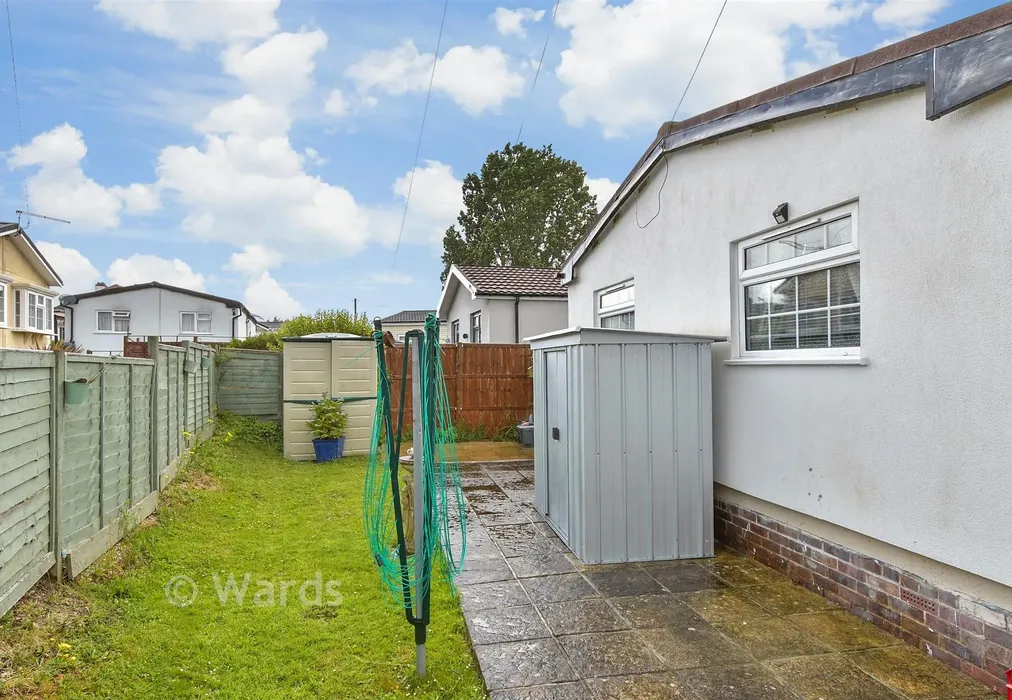 Rear Garden - Rye Lane, Otford, Sevenoaks, Kent - Wards of Kent