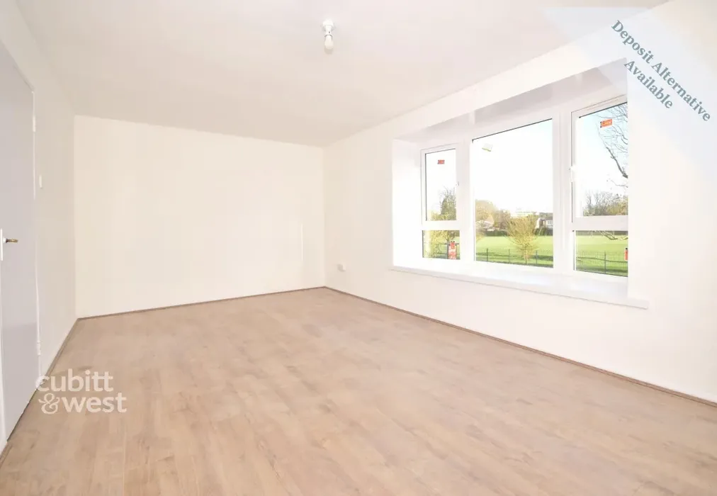 Living Room - Gales Drive, Crawley, RH10 - Wards of Kent