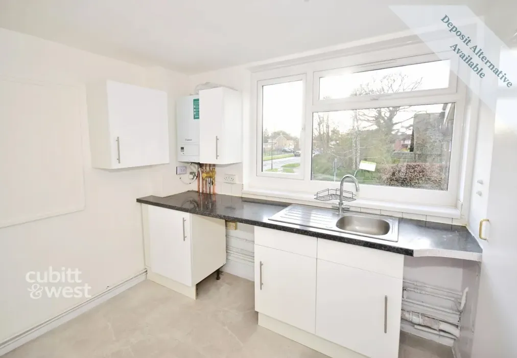Kitchen - Gales Drive, Crawley, RH10 - Wards of Kent