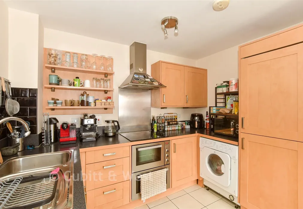 Lounge/ Kitchen/ Diner - Middle Village, Haywards Heath, West Sussex - Wards of Kent