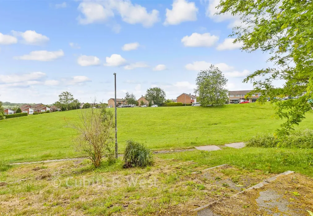 Views To Front - The Dene, Uckfield, East Sussex - Wards of Kent