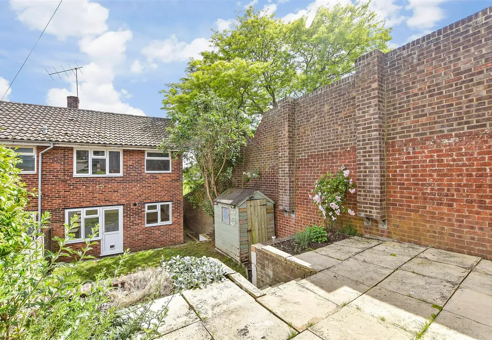 Rear Garden - The Dene, Uckfield, East Sussex - Wards of Kent