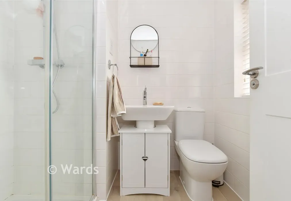 En-Suite Shower Room - Stourmouth Road, Preston, Canterbury, Kent - Wards of Kent