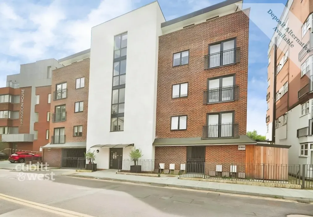 External - Wood Street, East Grinstead, RH19 - Wards of Kent