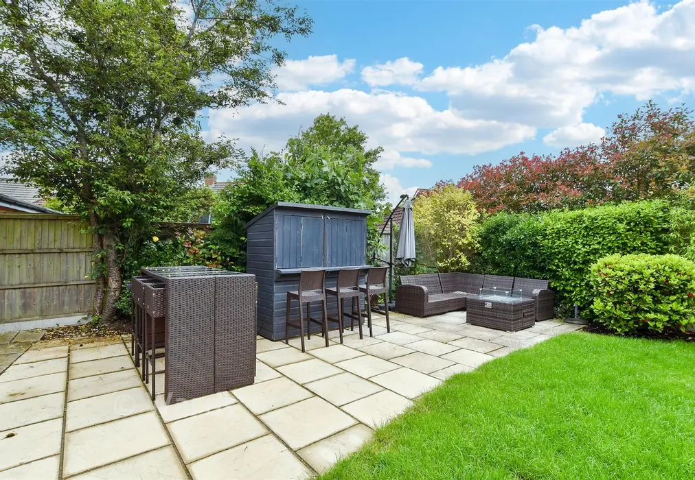 Rear Garden - Anson Avenue, West Malling, Kent - Wards of Kent