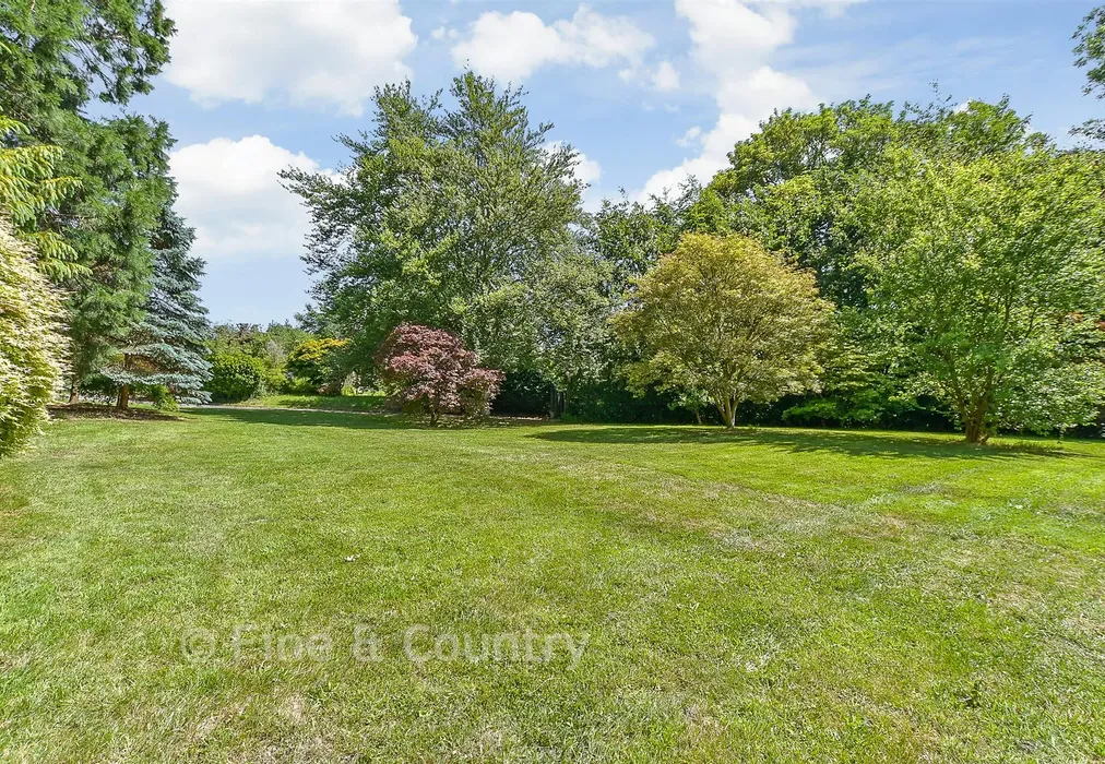 Rear Garden - Smithers Lane, Cowden, Kent - Wards of Kent