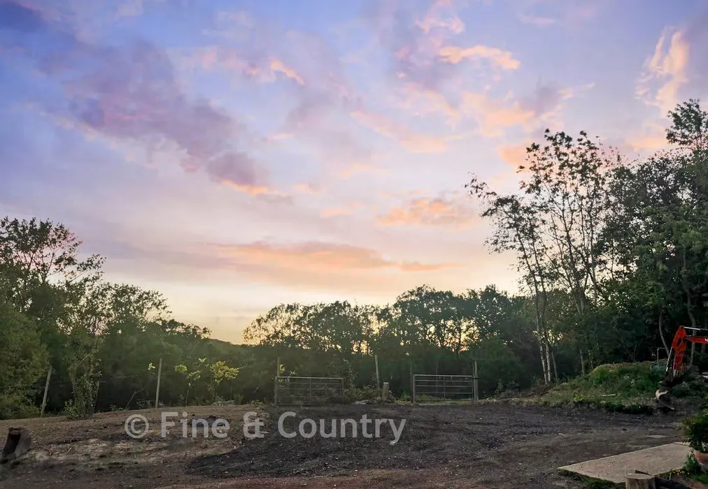 Sunset 1 - Smithers Lane, Cowden, Kent - Wards of Kent