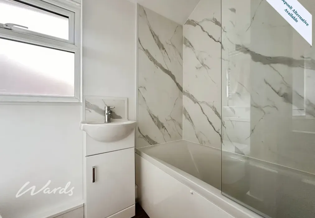 Bathroom - Tonbridge Road Maidstone ME16 - Wards of Kent