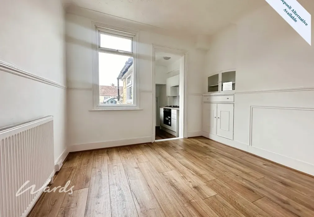 Living Room - Tonbridge Road Maidstone ME16 - Wards of Kent