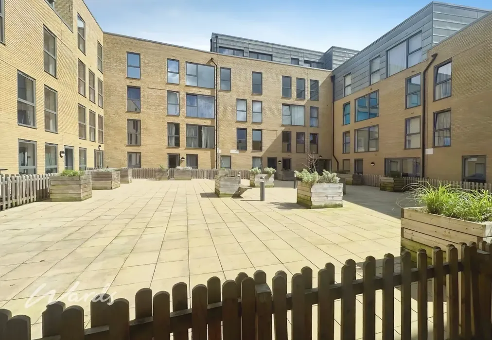 Courtyard - Upper Stone Street Maidstone ME15 - Wards of Kent
