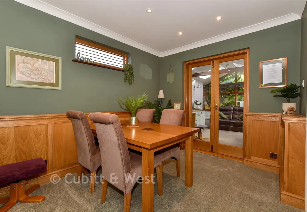 Lounge/Dining Room - Singleton Road, Broadbridge Heath, West Sussex - Wards of Kent