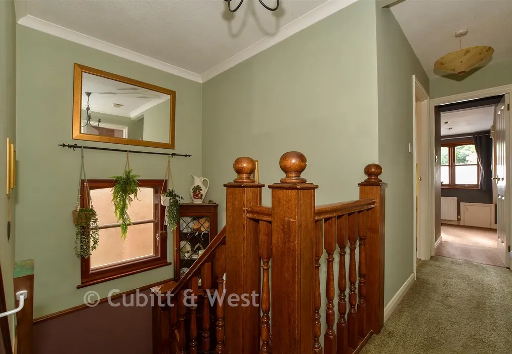 Landing - Singleton Road, Broadbridge Heath, West Sussex - Wards of Kent