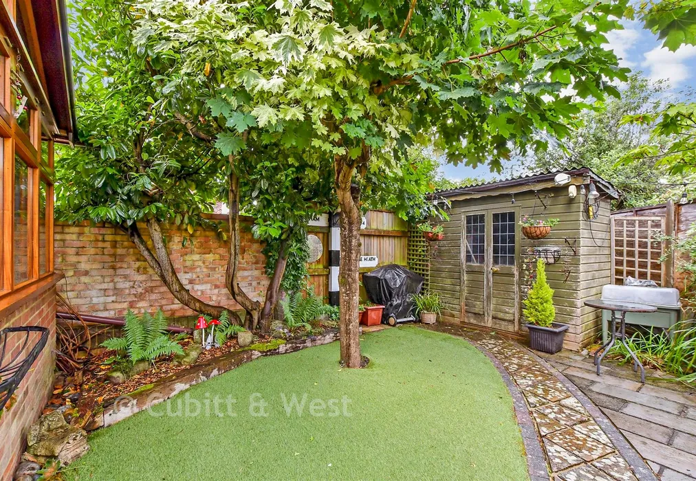 Rear Garden - Singleton Road, Broadbridge Heath, West Sussex - Wards of Kent