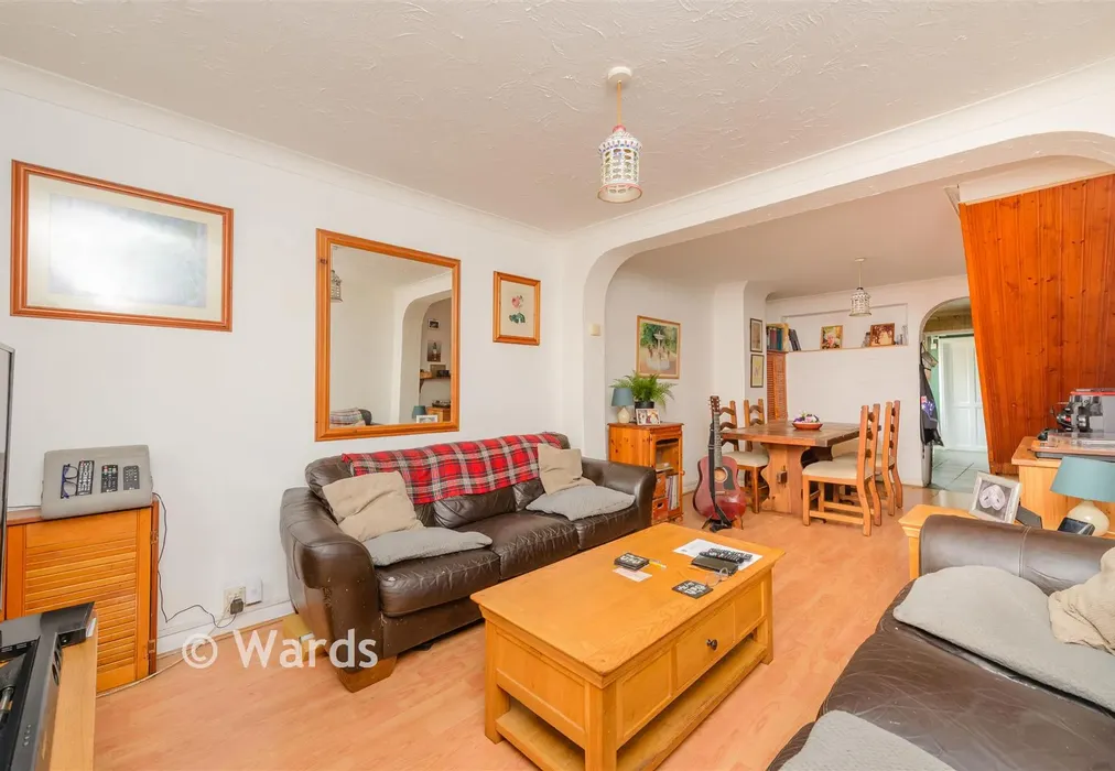 Living Room - St. Martin's Road, Dartford, Kent - Wards of Kent