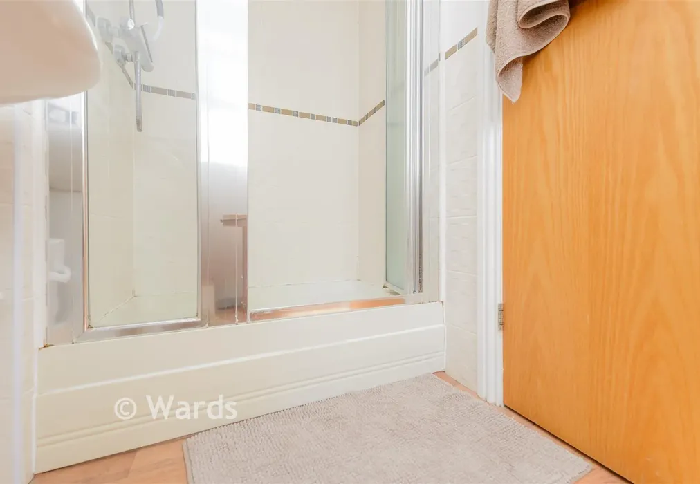En-Suite Shower Room - Baker Crescent, Trinity Fields, Dartford, Kent - Wards of Kent