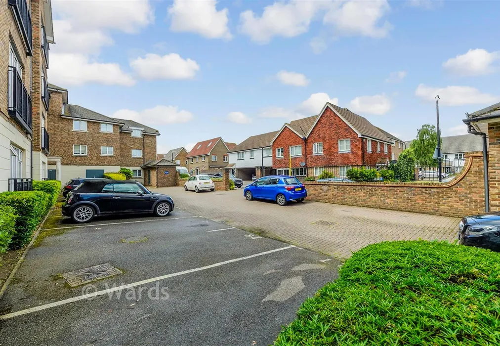 Driveway/Parking - Baker Crescent, Trinity Fields, Dartford, Kent - Wards of Kent