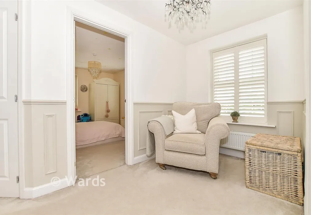 Landing - Pearson Drive, Staplehurst, Kent - Wards of Kent