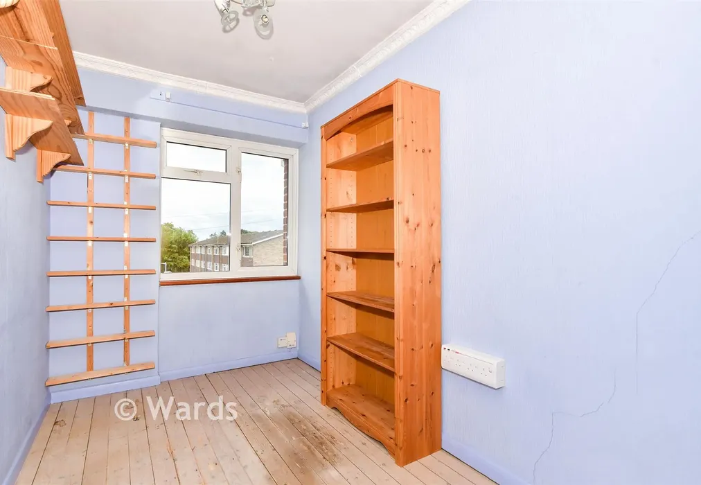 Bedroom 3 - Kingfisher Road, Birds Estate, Larkfield, Kent - Wards of Kent