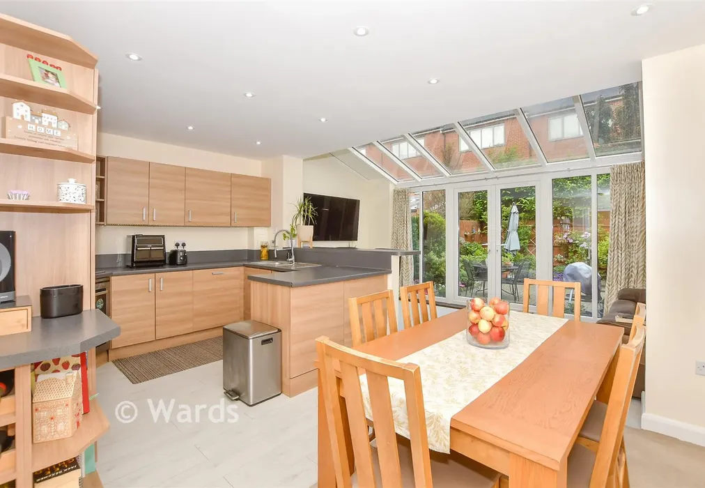 Kitchen/Diner - Darwin Rise, Gravesend, Kent - Wards of Kent