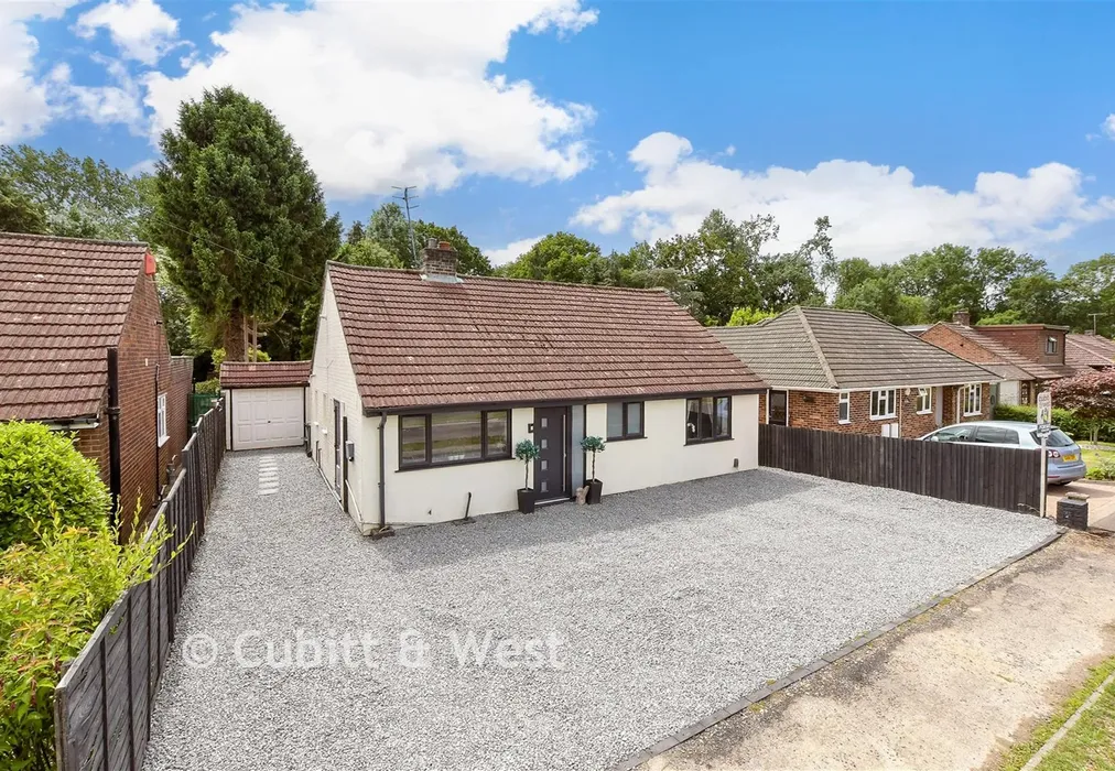 External High Shot - Woodroyd Gardens, Horley, Surrey - Wards of Kent
