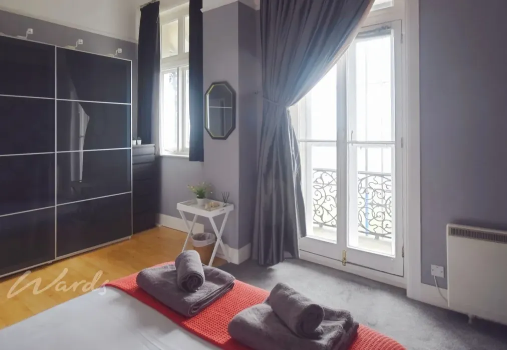 Vic house bed 2 use - Victoria Parade Ramsgate CT11 - Wards of Kent