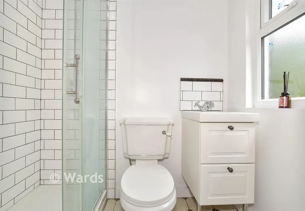 En-Suite Shower Room - Sturry Hill, Sturry, Kent - Wards of Kent