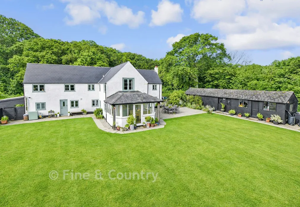 External - Wick Lane, Woolage Green, Kent - Wards of Kent