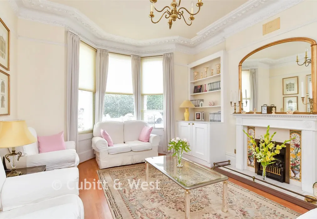 Lounge* - Christchurch Road, Worthing, West Sussex - Wards of Kent