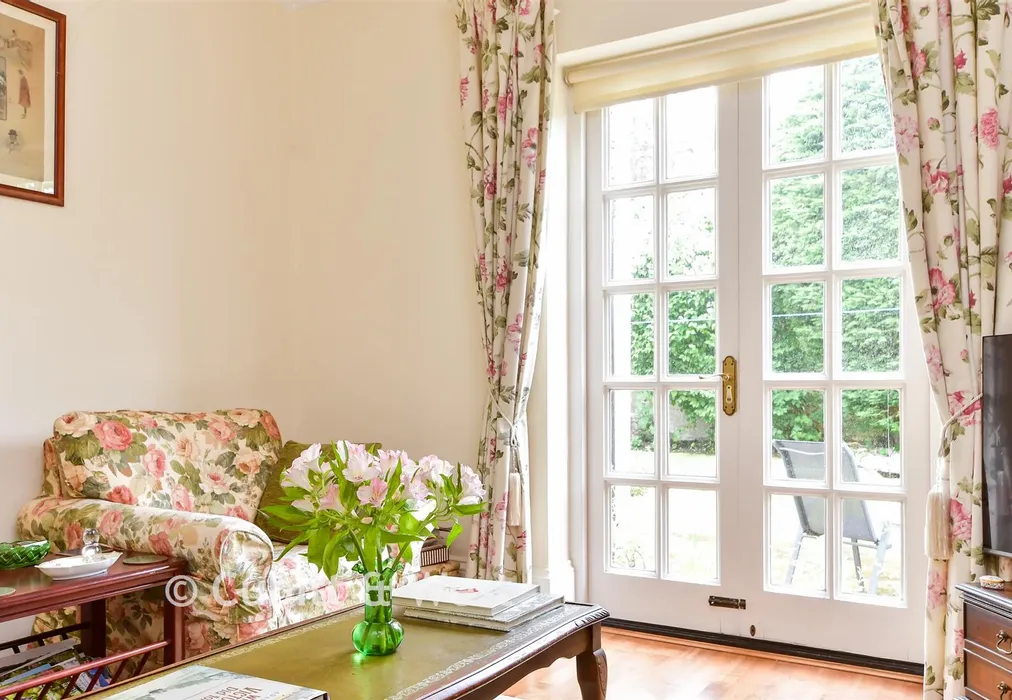 Internal Lifestyle Photograph* - Christchurch Road, Worthing, West Sussex - Wards of Kent