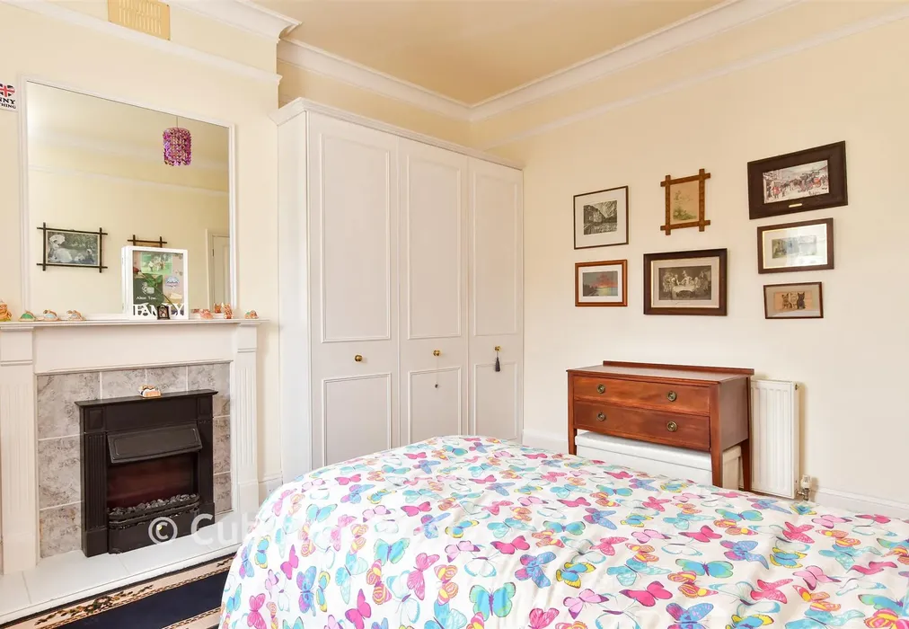 Bedroom 4* - Christchurch Road, Worthing, West Sussex - Wards of Kent