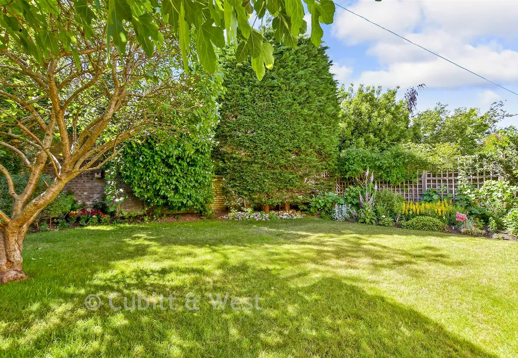 Rear Garden* - Christchurch Road, Worthing, West Sussex - Wards of Kent
